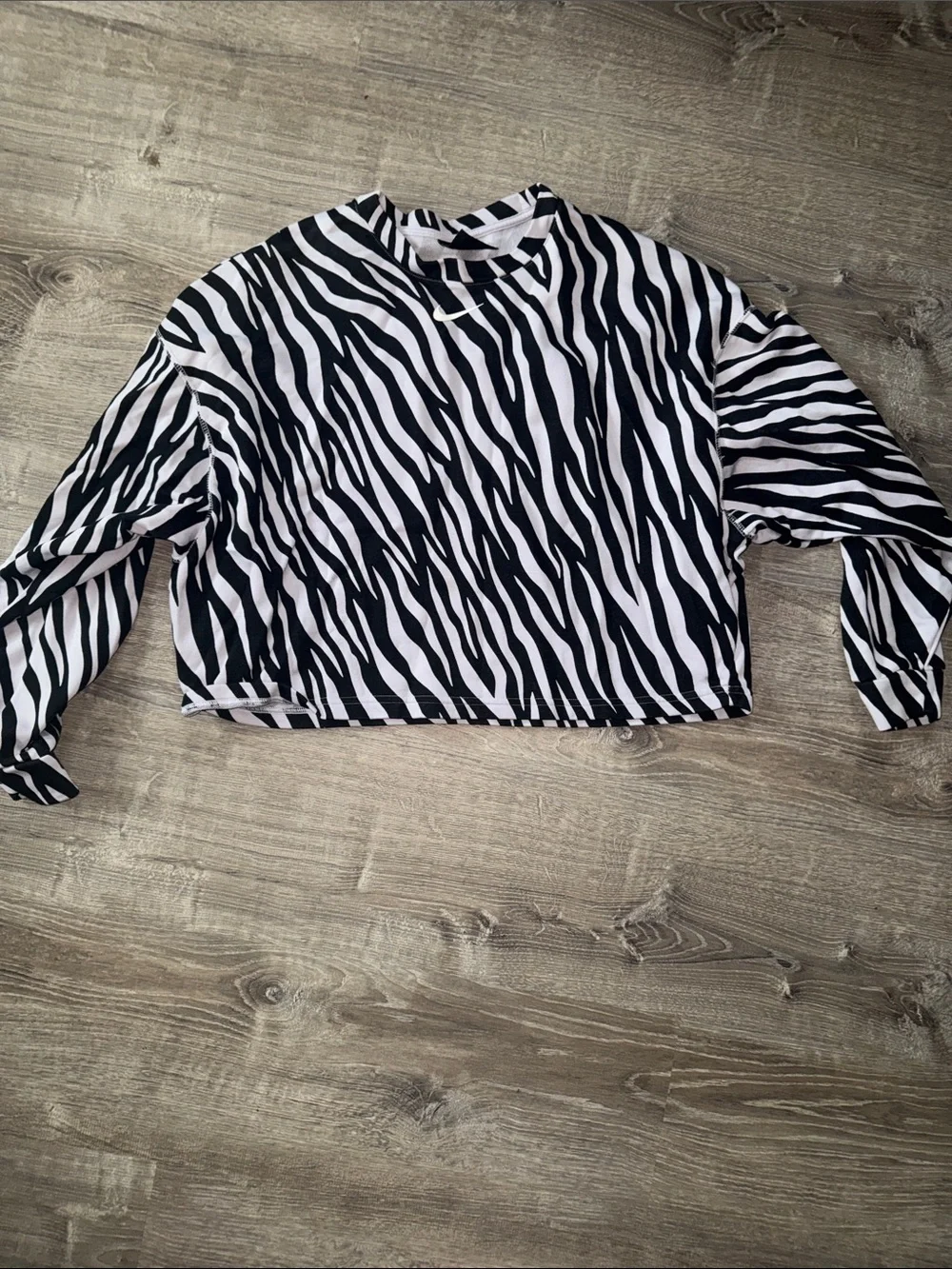 Nike Black & White Zebra-Print Cropped Hoodie